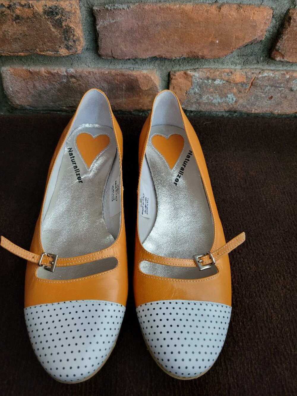 Naturalizer Orange and White Women's Flats Size 8M/39